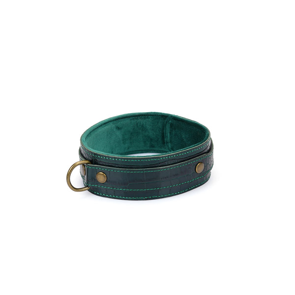Limited Edition: Crocodile-effect Dark Green- Leather Collar with Chain Leash